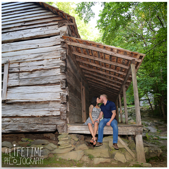 Wedding-elope-newlyweds-Photographer-Smoky-Mountains-Gatlinburg-Pigeon-Forge-Sevierville-Knoxville-Seymour-bride-groom-marriage-3