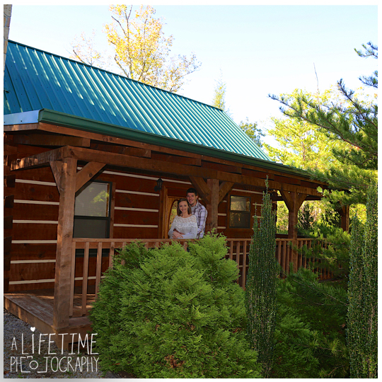 Cabin-in-the-Smoky-Mountains-Sevierville-Gatlinburg-Pigeon-Forge-Photographer-kids-anniversary-5