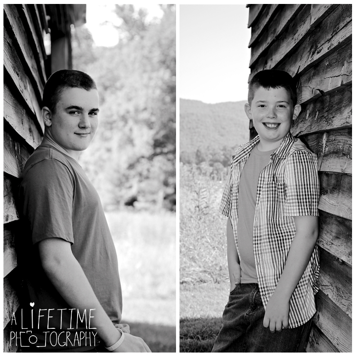 Cades-Cove-Family-Photographer-Knoxville-gatlinburg-Pigeon-Forge-Townsend-Sevierville-Smoky-Mountains-National-Park-GSMNP-7