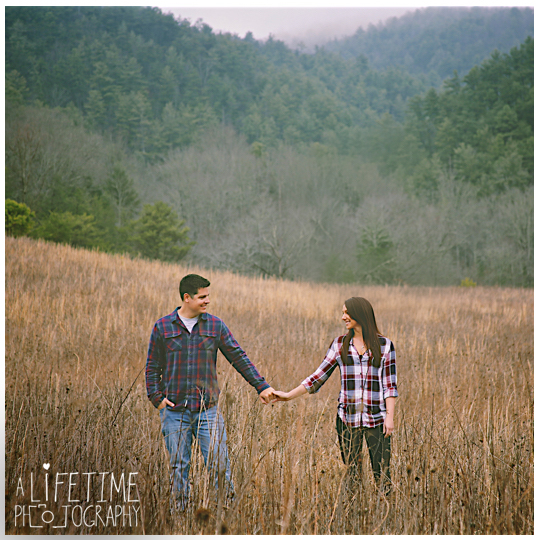 Cades-Cove-Family-Photographer-engagement-Proposal-Townsend-Gatlinburg-Pigeon-Forge-Knoxville-Smoky-Mountain-2