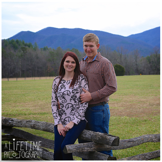 Cades-Cove-Marriage-Wedding-Proposal-Photographer-couple-Townsend-Pigeon-Forge-Gatlinburg-Smoky-Mountains-engagement-11