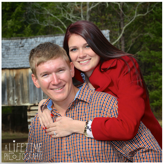 Cades-Cove-Marriage-Wedding-Proposal-Photographer-couple-Townsend-Pigeon-Forge-Gatlinburg-Smoky-Mountains-engagement-3