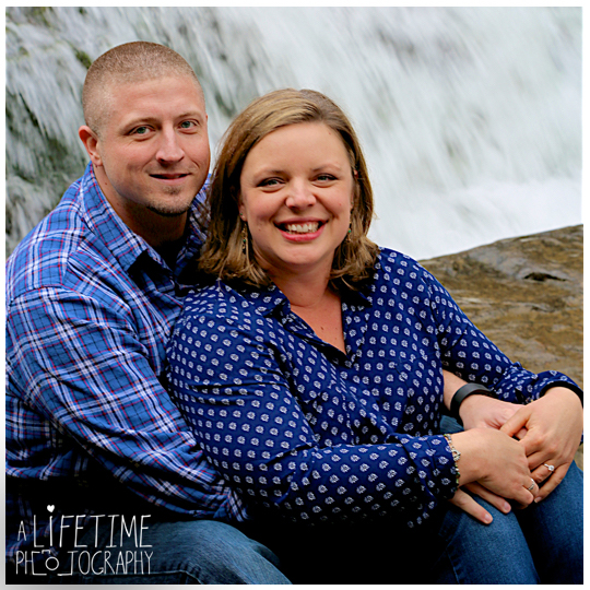 Cades-Cove-Marriage-proposal-Photographer-Gatlinburg-Pigeon-Forge-Knoxville-TN-Smoky-Mountains-River-6
