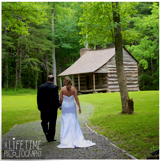 Cades-Cove-Photographer-Family-wedding-Townsend-TN-Smoky-Mountains-Pigeon-Forge-Gatlinburg-Sevierville-Knoxville-Pictures-photos-10