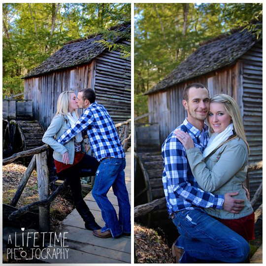Cades-Cove-engagement-proposal-family-photographer-photos-shoot-session-Pigeon-Forge-Knoxville-Gatlinburg-Smoky-Mountains-11
