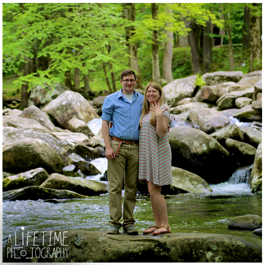 Clingmans-dome-marriage-proposal-secret-photographer-engagement-gatlinburg-tn-Smoky-Mountains-Chimney-tops-picnic-area-Pigeon-Forge-Tennessee-Sevierville-Knoxville-12