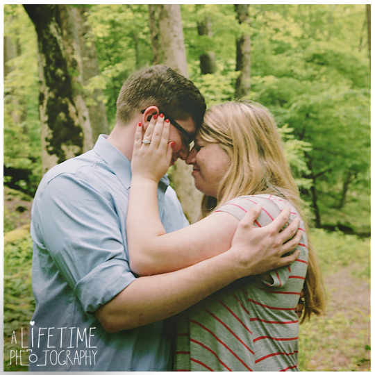 Clingmans-dome-marriage-proposal-secret-photographer-engagement-gatlinburg-tn-Smoky-Mountains-Chimney-tops-picnic-area-Pigeon-Forge-Tennessee-Sevierville-Knoxville-16