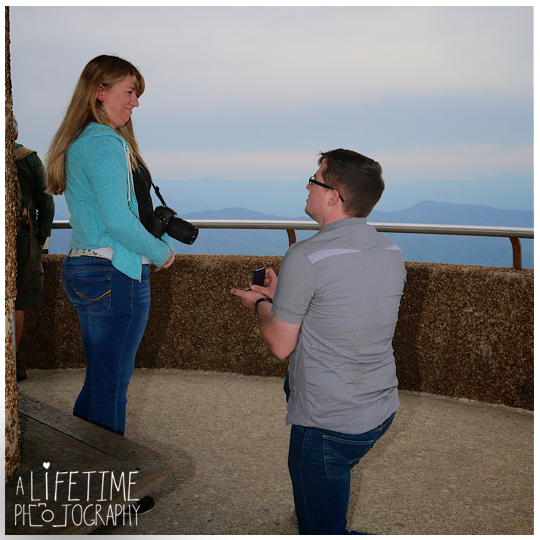 Clingmans-dome-marriage-proposal-secret-photographer-engagement-gatlinburg-tn-Smoky-Mountains-Chimney-tops-picnic-area-Pigeon-Forge-Tennessee-Sevierville-Knoxville-5