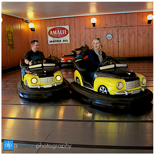Dollywood-Pigeon-Forge-TN-Engagement-Session-Family-Photographer-fun-ideas-photo-shoot-couple-pictures-Gatlinburg-TN-Smoky-Mountains-Amusement-Park-rides-hunting-autumn-starky-town-cove-11