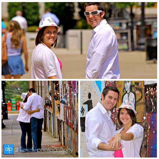 Downtown_Knoxville_Market_Square-Engagement_photographer_ideas_photography_Session