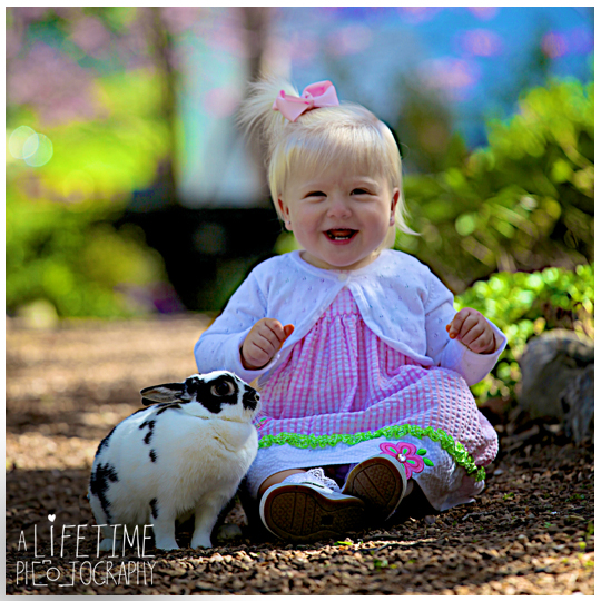 Easter-Bunny-Pictures-kids-Knoxville-TN-Photographer-Botanical-Gardens-Spring-Photography-rabbit-Maryville-Seymour-Sevierville-Pigeon-Forge-Gatlinburg-TN-Townsend-Clinton-Powell-5