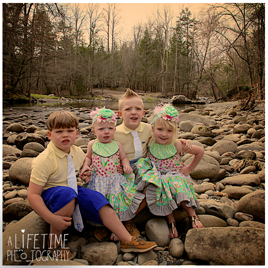 Emerts_Cove_Covered_Bridge_Gatlinburg_Pigeon_Forge-TN-_Sevierville-Kodak_Cosby_Family-Kids-Children_Photographer-3