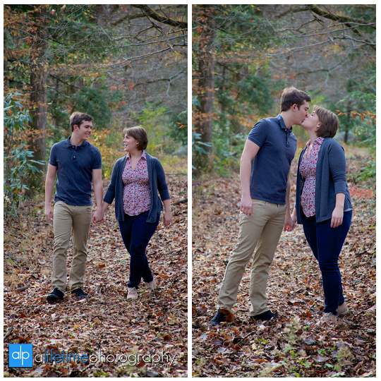 Engagement-Photographer-Couples-at Emerts-Cove-Covered-Bridge-Gatlinburg-TN-Pigeon-Forge-Smoky-Mountains-in-Tennessee-15