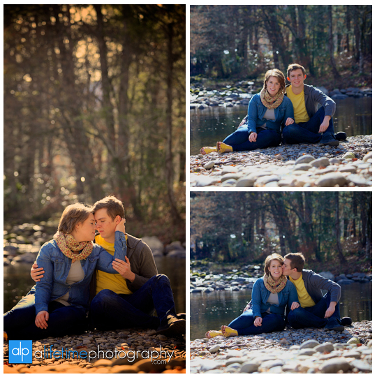 Engagement-Photographer-Couples-at Emerts-Cove-Covered-Bridge-Gatlinburg-TN-Pigeon-Forge-Smoky-Mountains-in-Tennessee-6