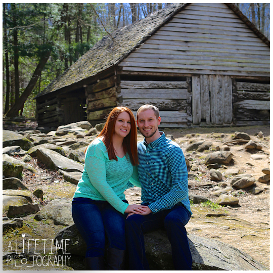 Engagement-Photos-Smoky-Mountains-Gatlinburg-Pigeon-Forge-Knoxville-TN-Couple-1