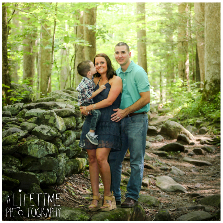 Family-Knoxville-Photographer-Smoky-Mountain-Gatlinburg-TN-Pigeon-Forge-Dandridge-Townsend-Vacation-things-to-do-kids-18