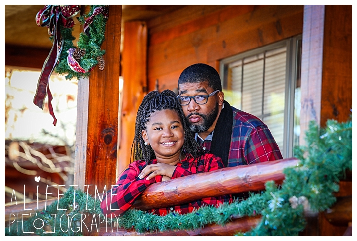 Family Photographer Gatlinburg-Pigeon-Forge-Knoxville-Sevierville-Dandridge-Seymour-Smoky-Mountains-Townsend-Photos-Session-Professional-Maryville_0202