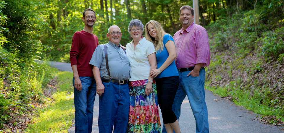Family Photographer | Cabins For You | Pigeon Forge, TN