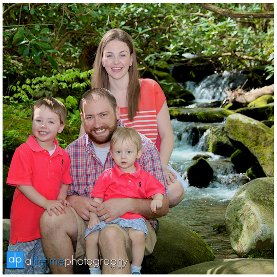 Family-Photographer-in-Gatlinburg-Pigeon-Forge-Dandridge-Newport-Cosby-Smoky-Mountain-Kids-Photography-Motor-Nature-trail-Knoxville-TN-waterfalls-Cabin-Vacation-Pictures-5