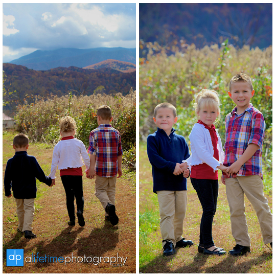 Family-Photographer-in-Gatlinburg-Pigeon-Forge-Pittman-Center-Wears-Valley-Knoxville-Smoky-Mountains-Emerts-Cove-Covered-Bridge-2