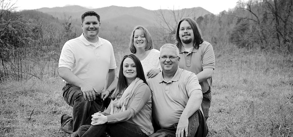 The Knuuti Family | Smoky Mountain TN Photographer