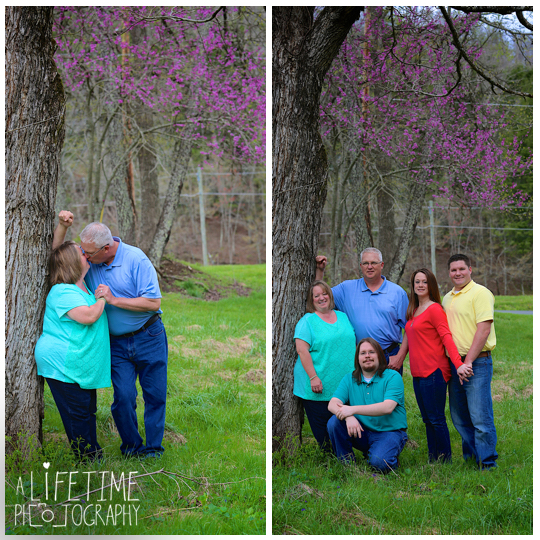 Family-Photographer-in-the-Gatlinburg-Pigeon-Forge-Smoky-Mountains-Emerts-Cove-Covered-Bridge-Sevierville-Pittman-Center-Knoxville-Seymour-11