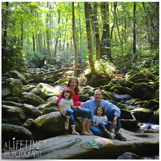 Family-Photographer-in-the-Great-Smokies-National-Park-Gatlinburg-Knoxville-TN-Pigeon-Forge-Townsend-Seymour-Wears-Valley-11