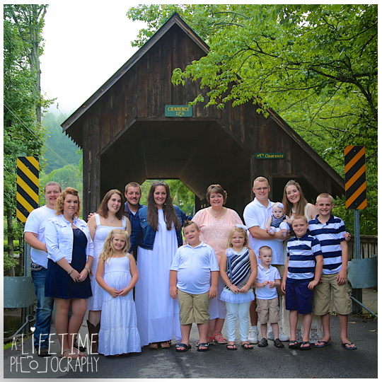 Family-photographer-kids-anniversary-couples-Gatlinburg-TN-Smoky-Mountains-Pigeon-Forge-Knoxville-Smokies-1