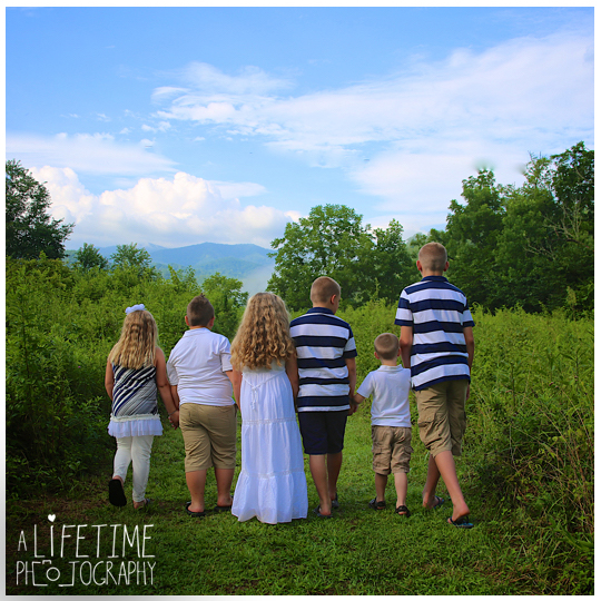 Family-photographer-kids-anniversary-couples-Gatlinburg-TN-Smoky-Mountains-Pigeon-Forge-Knoxville-Smokies-10