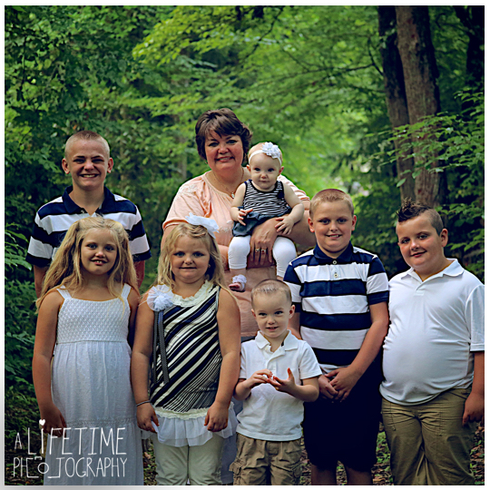 Family-photographer-kids-anniversary-couples-Gatlinburg-TN-Smoky-Mountains-Pigeon-Forge-Knoxville-Smokies-2