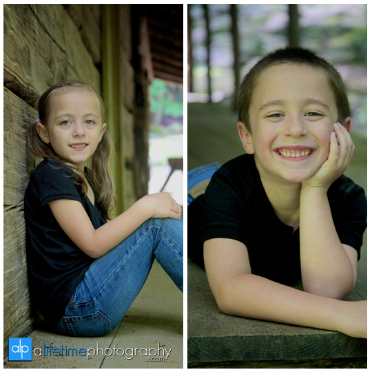 Family pictures in gatlinburg tn at ogle place cabin photographer nice family photography on vacation-11