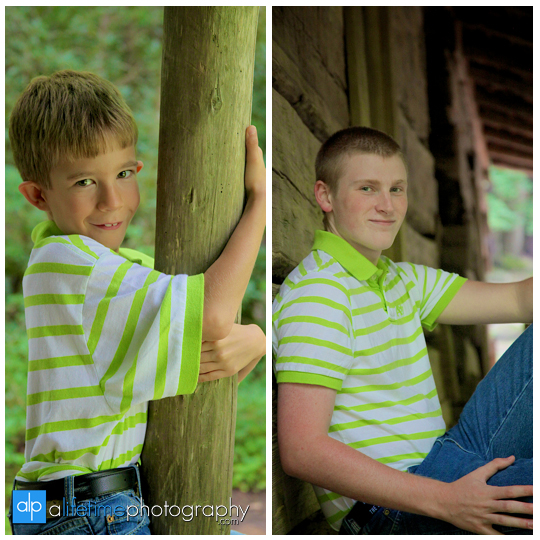Family pictures in gatlinburg tn at ogle place cabin photographer nice family photography on vacation-13