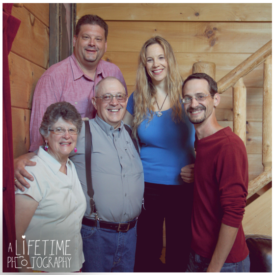 Gatlinburg-Family-Photographer-50th-Anniversary-Cabins-For-You-Pigeon-Forge-TN-Sevierville-Smoky-Mountains-2