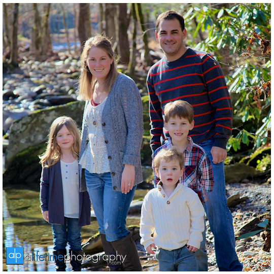 Gatlinburg-Family-Photographer-Pigeon-Forge-Sevierville-Kids-Photography-pictures-Pittman-Center-Knoxville-TN-Emerts-Cove-5