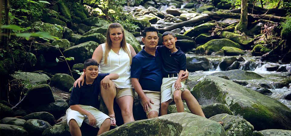 The Wanthong Family | Great Smoky Mountain National Park | Gatlinburg, TN Photographer