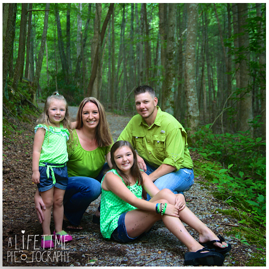 Gatlinburg-TN-Family-Photographer-Pigeon-Forge-Motor-Nature-Trail-Smoky-Mountains-Knoxville-Seymour-Maryville-Townsend-7