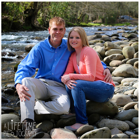 Gatlinburg-TN-Family-Photographer-Pigeon-Forge-Sevierville-Smoky-Mountains-Emerts-Cove-kids-8