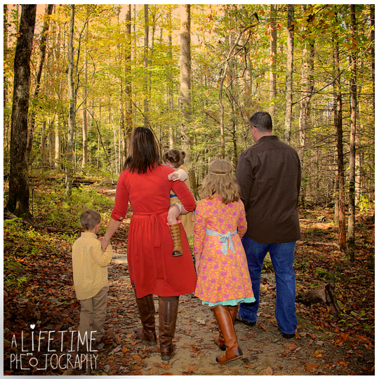 Gatlinburg-TN-Family-Photographer-at Noah-Bud_Ogle-Place-Kids-Pigeon-Forge-Sevierville-Wears-Valley-Smoky-Mountains-4