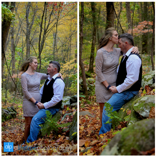 Gatlinburg-Wedding-Photographer-Pigeon-Forge-TN_Ogle-Place-Fall-Bride-Groom-cabin-Sevierville-Newport-Cosby-Wears-Valley-Townsend-Couple-Anniversary-14