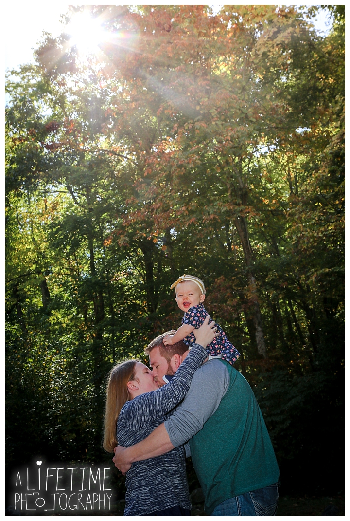 gatlinburg-photographer-pigeon-forge-family-wedding-kids-senior-sevierville-roaring-fork-motor-nature-trail-smoky-mountains-knoxville-townsend-wears-valley-seymour_0006