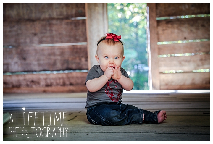 gatlinburg-photographer-pigeon-forge-family-wedding-kids-senior-sevierville-roaring-fork-motor-nature-trail-smoky-mountains-knoxville-townsend-wears-valley-seymour_0013