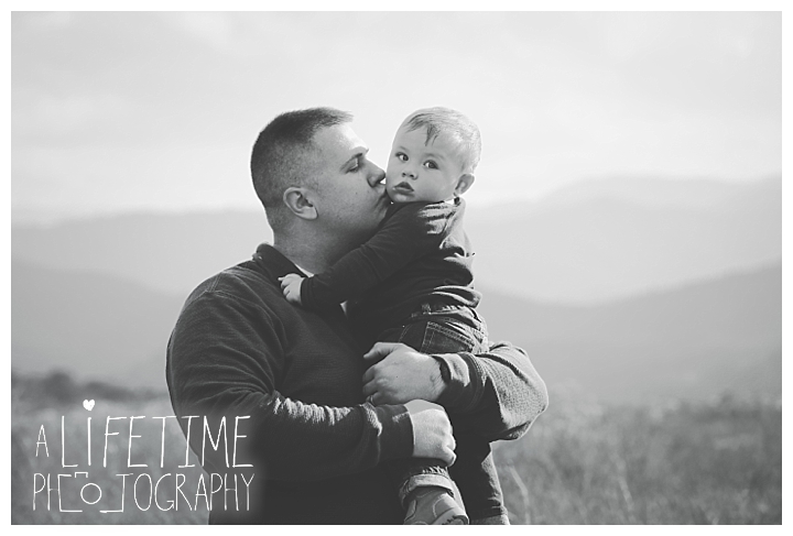 gatlinburg-photographer-pigeon-forge-family-wedding-kids-senior-sevierville-cabin-fever-smoky-mountains-knoxville-townsend-wears-valley-seymour_0064