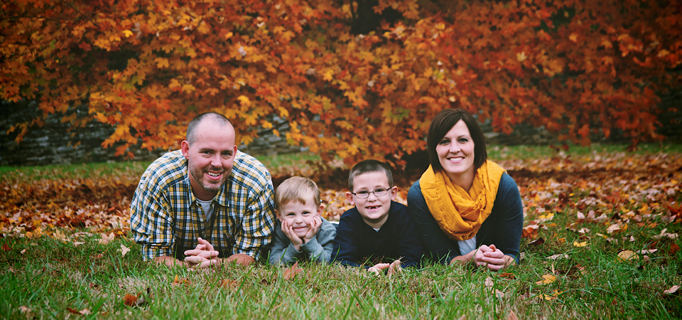 The Frazier Family | Botanical Gardens | Knoxville, TN Photographer