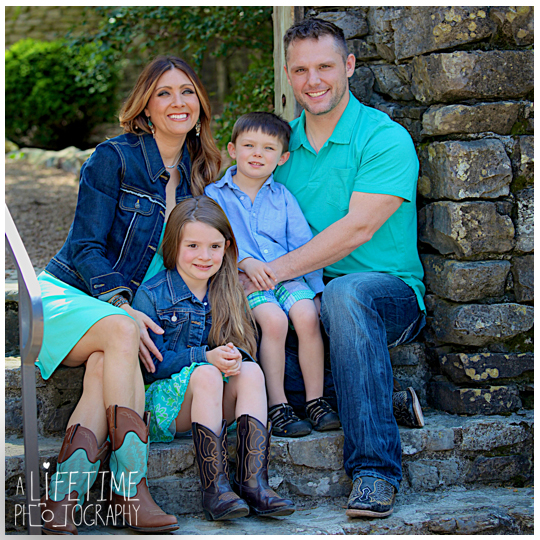 Knoxville-TN-Family-Photographer-Botanical-Gardens-Maryville-Seymour-Townsend-Clinton-Powell-TN-Sevierville-Gatlinburg-Pigeon-Forge-Photography-kids-photos-pictures-session-1
