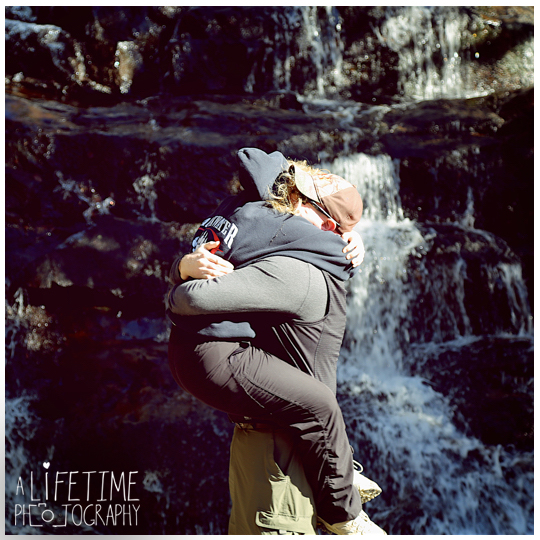 Laurel-Falls-hike-Pigeon-Forge-Gatlinburg-Sevierville-Smoky-Mountains-Engagement-Photographer-wedding-marriage-proposal-couple-session-waterfalls-6