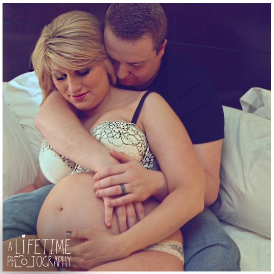 Maternity-baby-expecting-boudoir-Session-Photographer-couple-sexy-Pictures-Hilton-Inn-Gatlinburg-TN-Knoxville-Maryville-TN-8