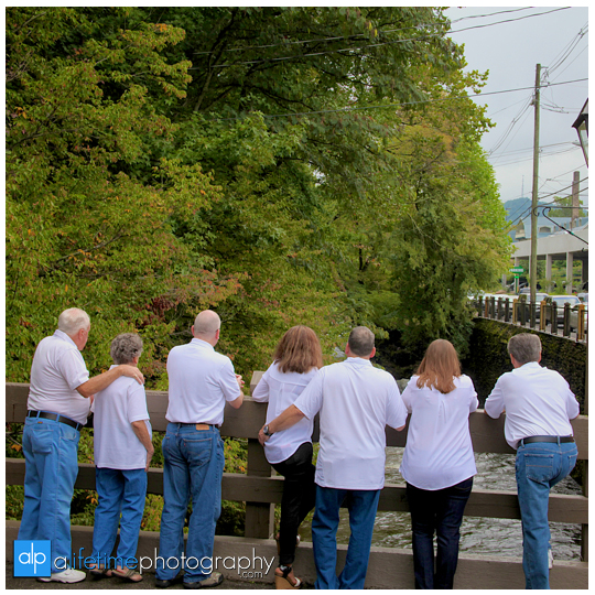 Mountain-Heritage-Inn-Gatlinburg-TN-Family_Photographer-Pictures-in-Pigeon-Forge-12