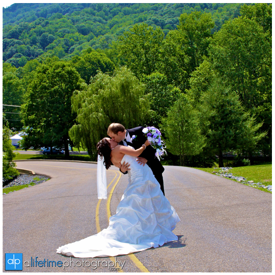 Mountain_View_Roan_Photographer_Wedding_Newlywed_Pictures_Elizabethton_Stoney_Creek