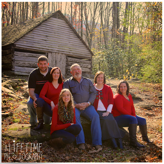 Noah-Bud-Ogle-Place-Gatlinburg-TN-Family-Photos-Photographer-Pictures-Fall-Smoky-Mountain-National-Park-Baby-Gender-Reveal-photo-session-Pigeon-Forge-Sevierville-Townsend-Seymour-2