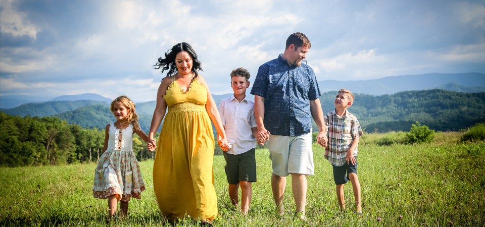 The Hartman Family Photo Session In Pigeon Forge TN | Smoky Mountain Views